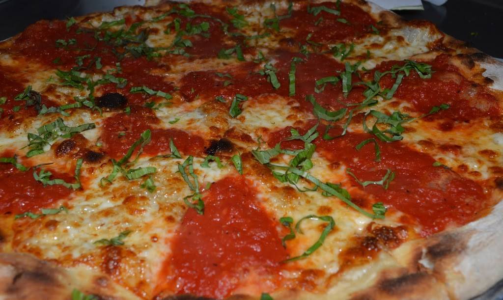 Max & Leos Artisan Pizza - Chicago | meal delivery | 1500 N Clybourn Ave, Chicago, IL 60610, USA | 3129734920 OR +1 312-973-4920