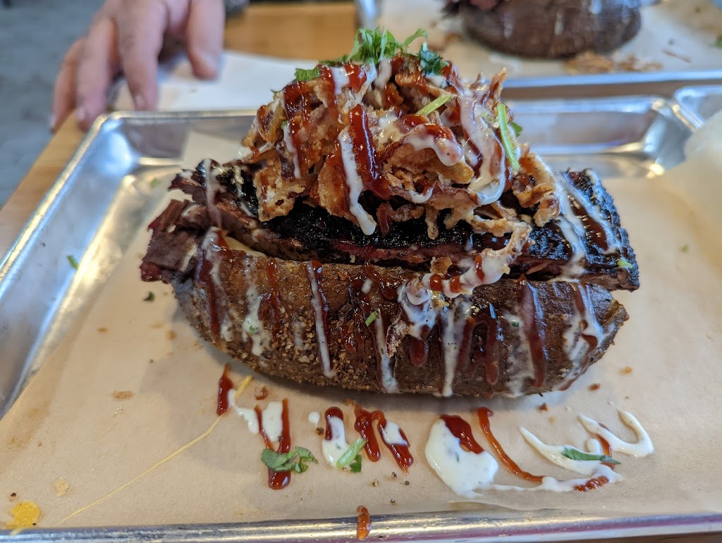 Smoke and Fire Social Eatery | restaurant | 401 E Foothill Blvd, Pomona, CA 91767, USA | 9095429054 OR +1 909-542-9054