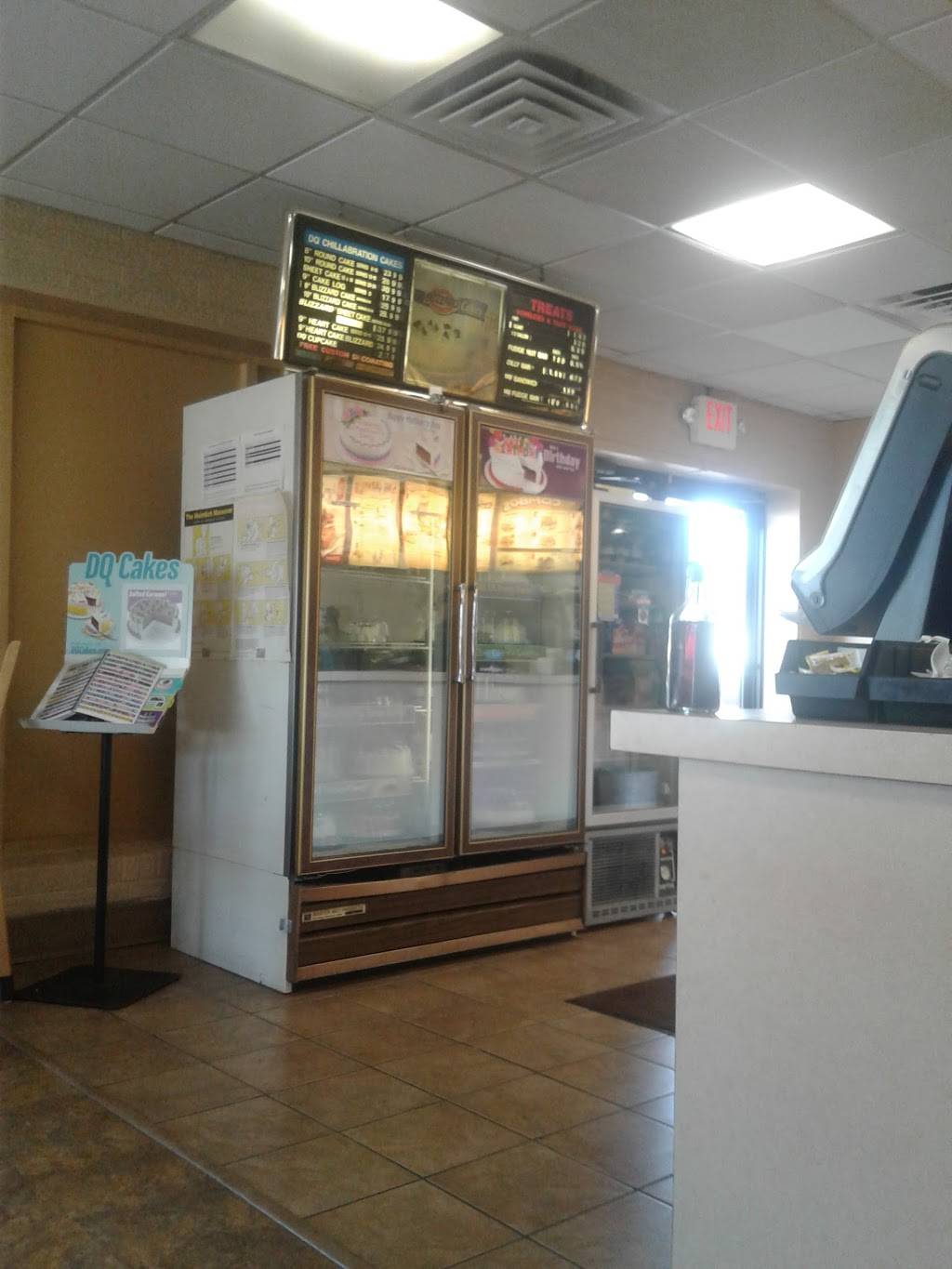 Dairy Queen | restaurant | 400 3rd St, Wellsville, OH 43968, USA | 3305322343 OR +1 330-532-2343