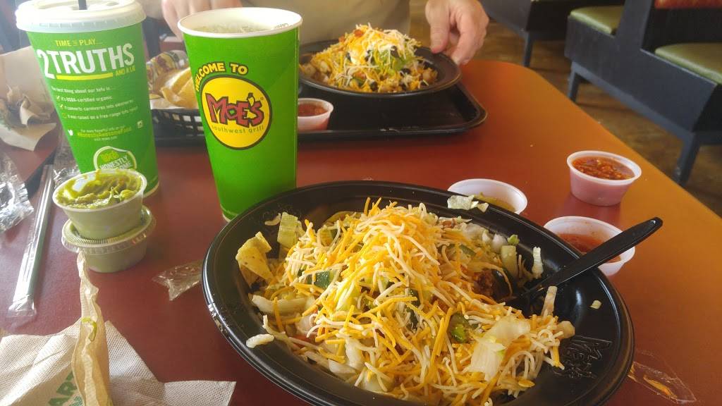 Moes Southwest Grill | restaurant | 307 Troy Rd, Rensselaer, NY 12144, USA | 5183280444 OR +1 518-328-0444