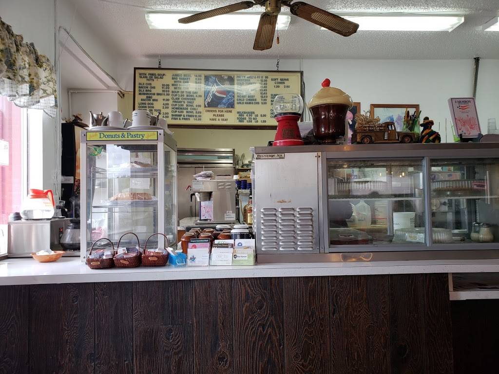 Farm Boy Drive-In Restaurant | restaurant | 3840 Maytown Rd SW, Olympia, WA 98512, USA | 3607548442 OR +1 360-754-8442