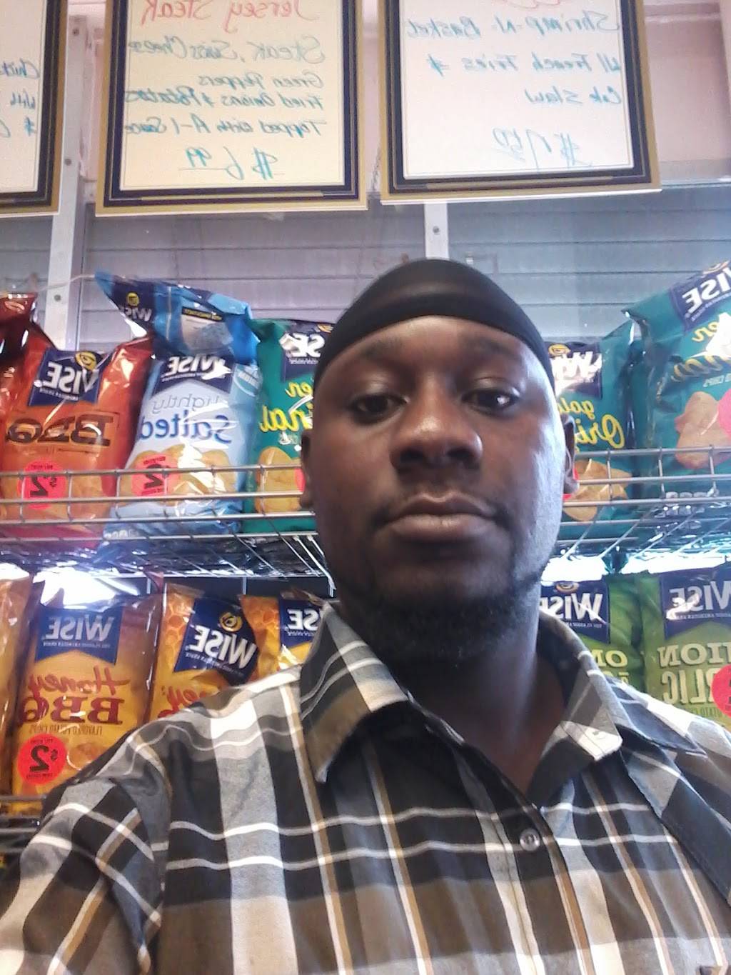 Sub Marias Deli | restaurant | 1305 Nottingham Way, Trenton, NJ 08609, USA | 6095861796 OR +1 609-586-1796