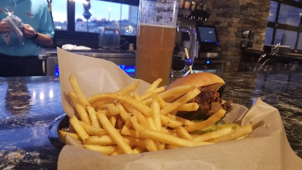 Blue Rock Bar & Grill | restaurant | 4021 Bobhalla Dr, Sioux Falls, SD 57107, USA | 6052712500 OR +1 605-271-2500