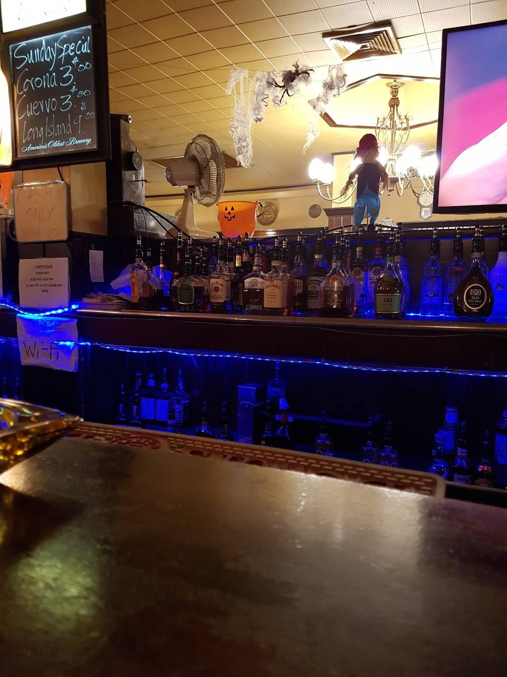 Waterford Inn | restaurant | 6825 Ludlow St, Upper Darby, PA 19082, USA | 6103527300 OR +1 610-352-7300