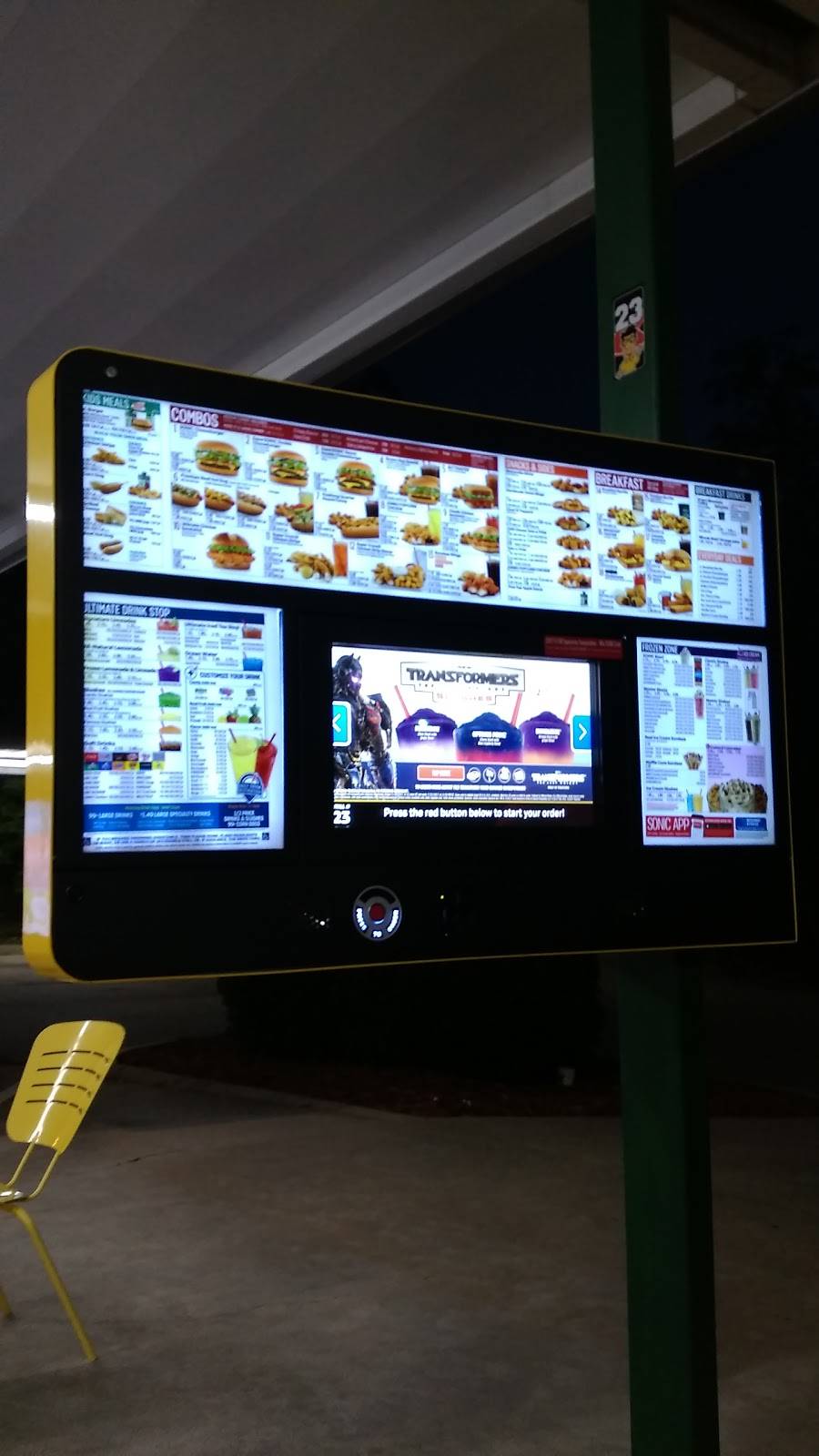Sonic Drive-In | restaurant | Highway 62 @, 9, Salem, AR 72576, USA | 8708952226 OR +1 870-895-2226