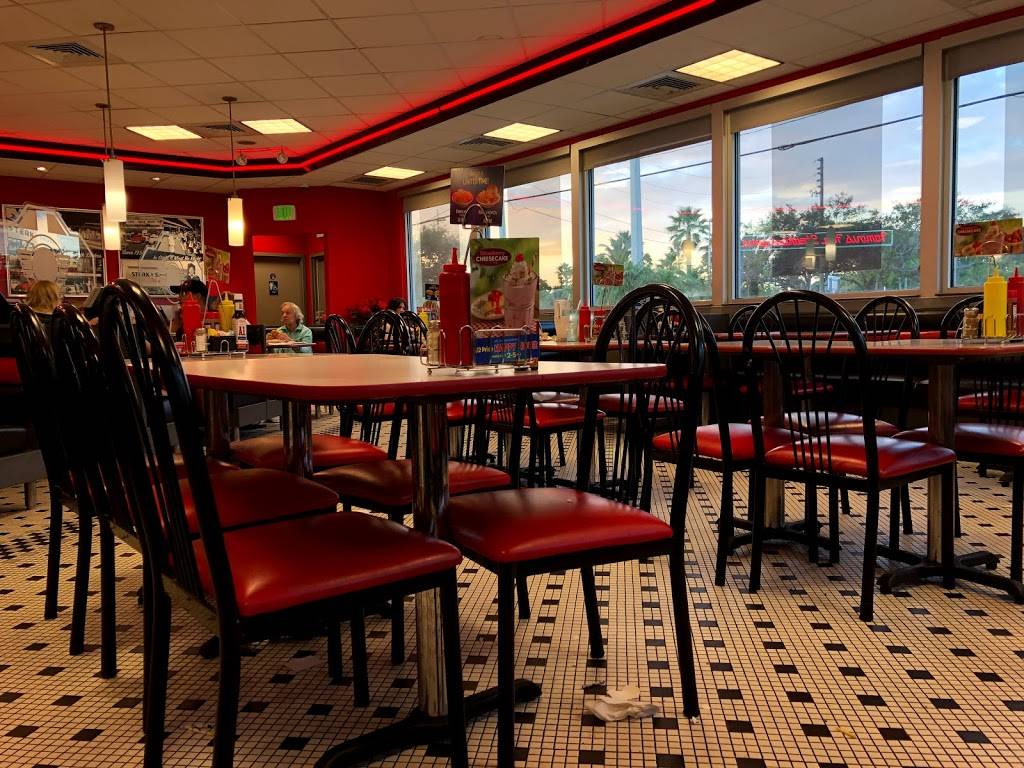 Steak n Shake | restaurant | 2600 NW Federal Hwy, Stuart, FL 34994, USA | 7726922702 OR +1 772-692-2702