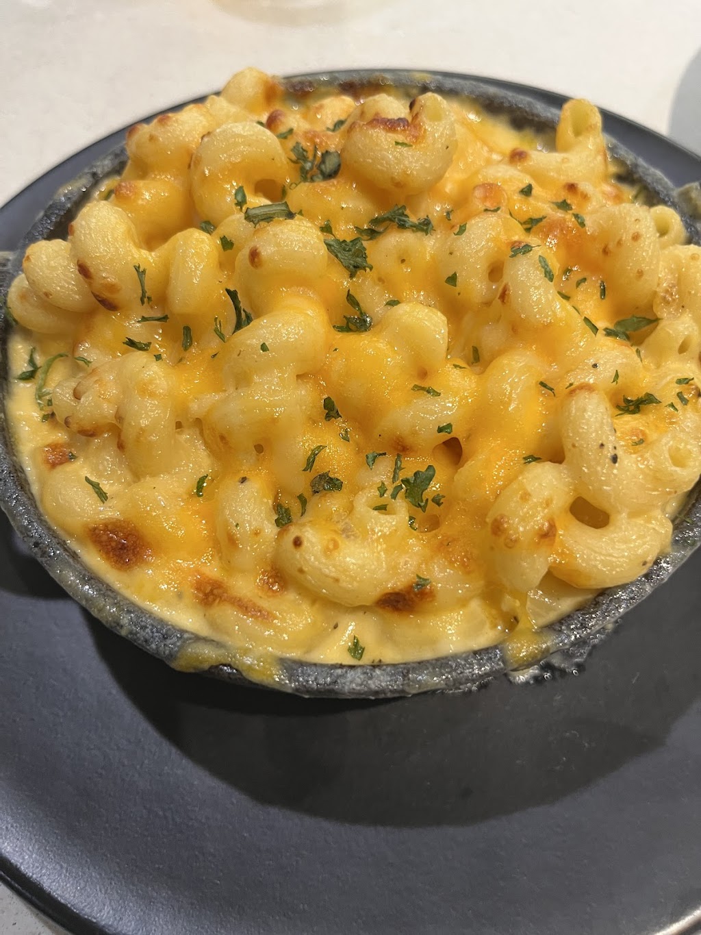 EDR Eat.Drink.Relax | restaurant | 1001 Cathedral St, Baltimore, MD 21201, USA | 4434495591 OR +1 443-449-5591