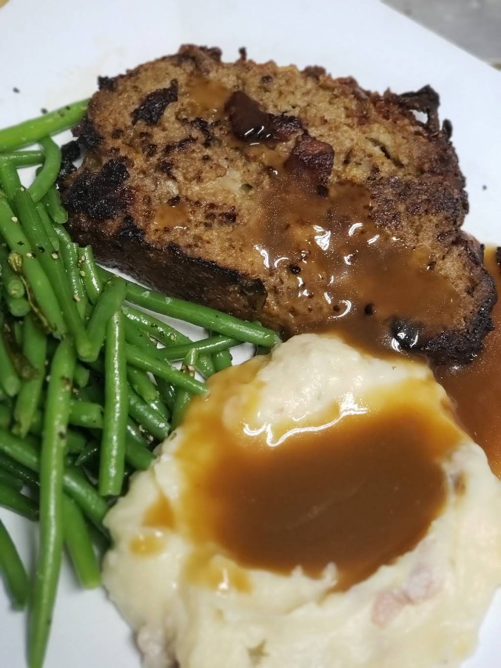 Old Mill Winery | restaurant | 403 S Broadway, Geneva, OH 44041, USA | 4404665560 OR +1 440-466-5560