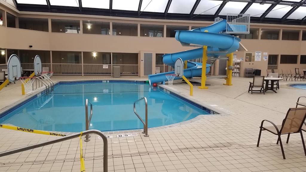 Kahler Apache Hotel and Water Park | restaurant | 1517 16th St SW, Rochester, MN 55902, USA | 5072898866 OR +1 507-289-8866