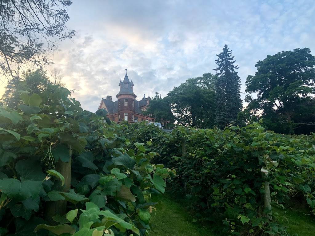 H Prime Chop House Seaffood and Steakhouse | restaurant | 101 Monroe St, Kalamazoo, MI 49006, USA | 2693441827 OR +1 269-344-1827