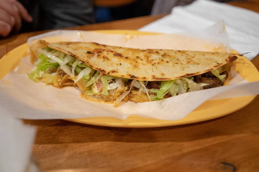 TAQUERIA EL AGUILA REAL | restaurant | 1333, 3152 W Montrose Ave, Chicago, IL 60618, USA | 7732936128 OR +1 773-293-6128