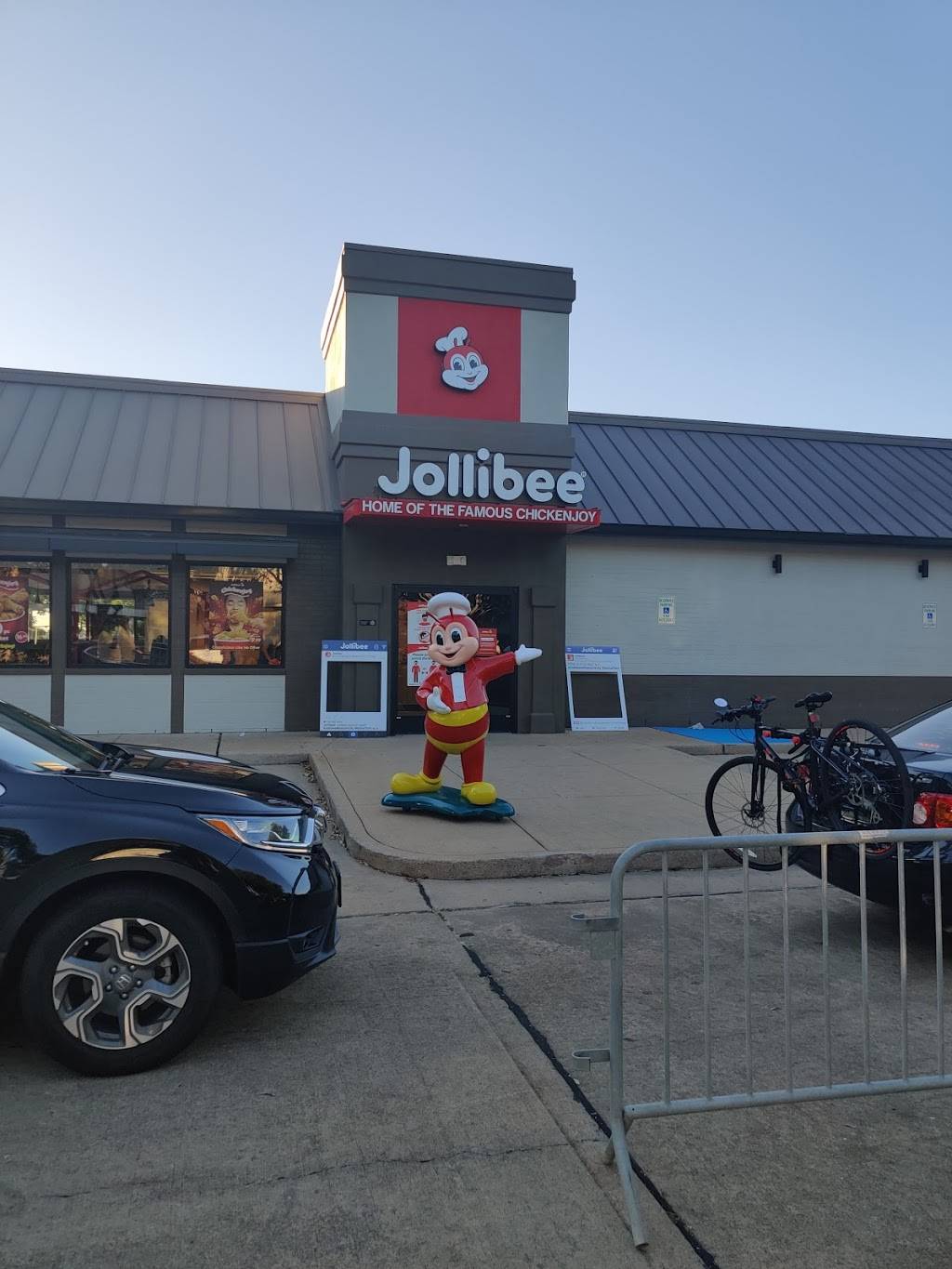 Jollibee | restaurant | 6127 Hwy 6, Missouri City, TX 77459, USA | 3462959060 OR +1 346-295-9060
