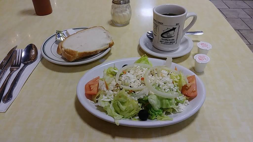 Rolandos Diner | restaurant | 140 Court St, Binghamton, NY 13901, USA | 6077239058 OR +1 607-723-9058