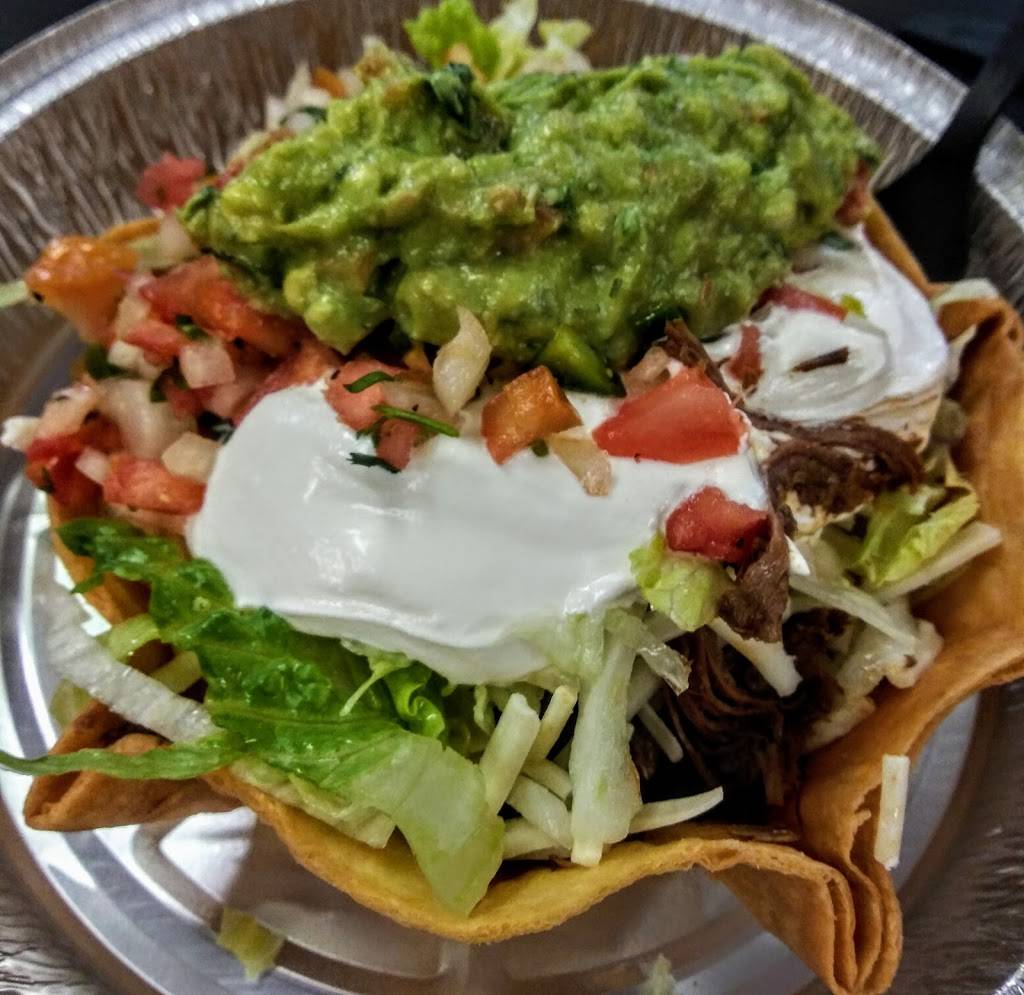 Salsas Burrito Grill | meal delivery | 108 Chase Rd, Portsmouth, RI 02871, USA | 4012935322 OR +1 401-293-5322