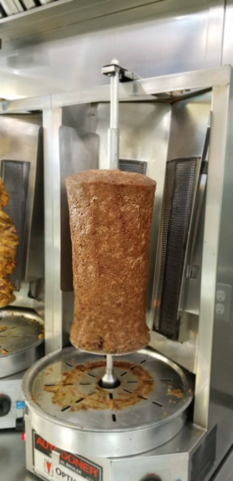 Gyros & More | restaurant | 5922 Malden Rd, LaSalle, ON N9H 0A4, Canada | 5199158005 OR +1 519-915-8005