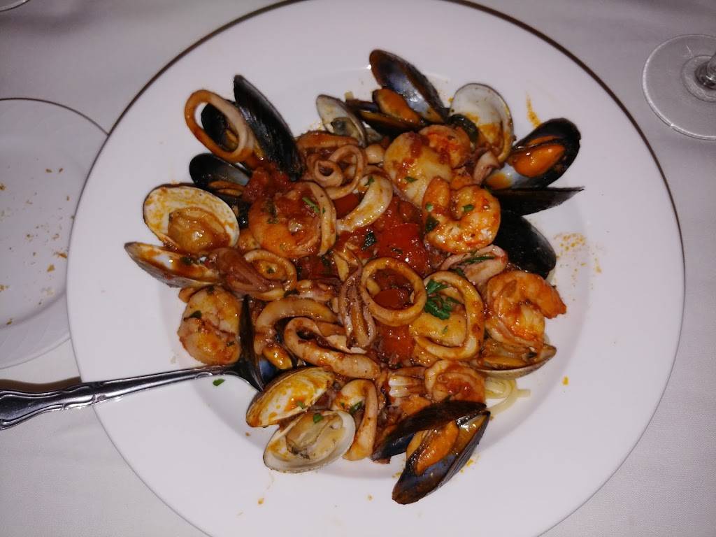 Sorrento Italian Restaurant | restaurant | 6943 St Augustine Rd, Jacksonville, FL 32217, USA | 9046369196 OR +1 904-636-9196