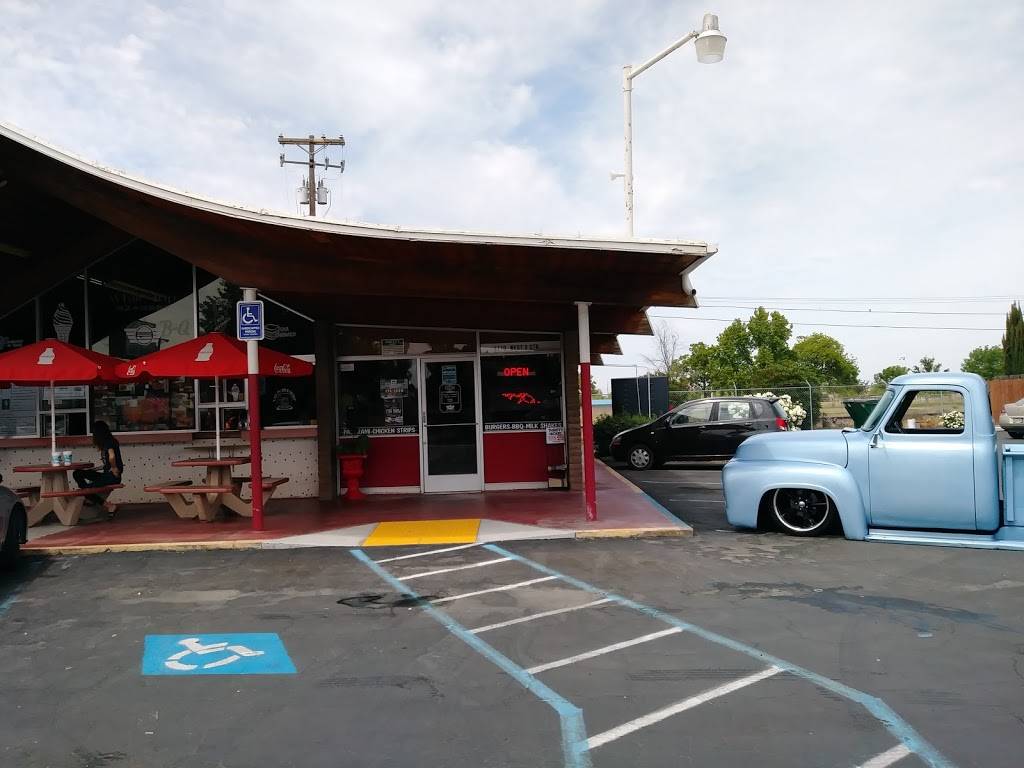 White Top Drive In | restaurant | 1110 W D St, Lemoore, CA 93245, USA | 5599243887 OR +1 559-924-3887