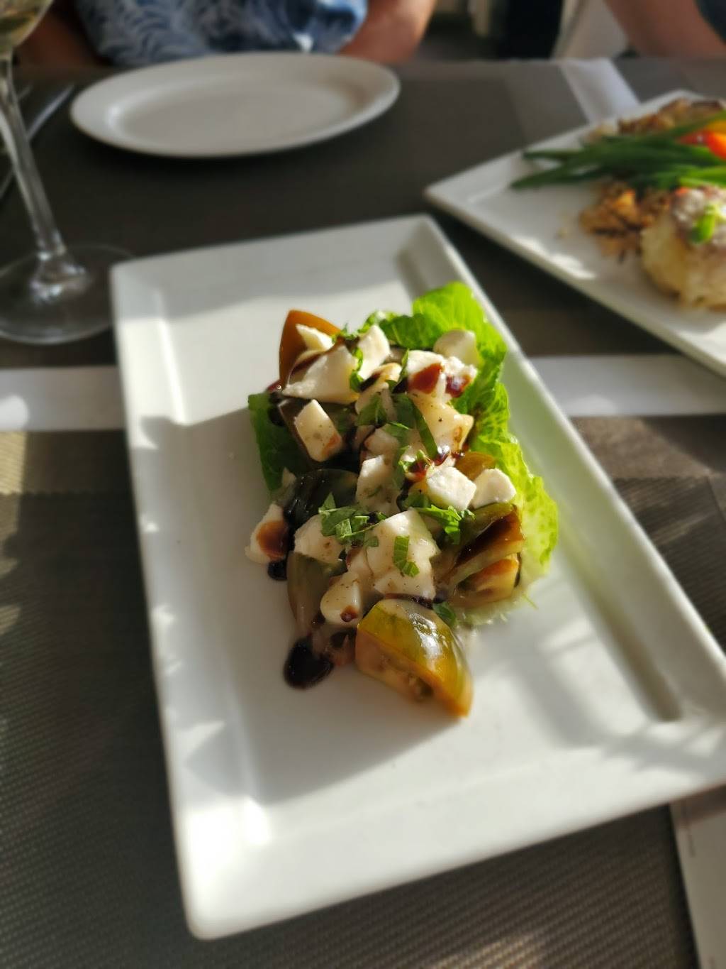 ELAS On the Water | restaurant | 1 Shelter Cove Ln, Hilton Head Island, SC 29928, USA | 8437853030 OR +1 843-785-3030