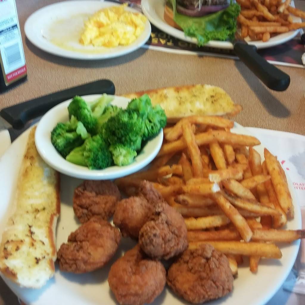 Dennys | restaurant | 5603 E Hillsborough Ave, Tampa, FL 33610, USA | 8136269213 OR +1 813-626-9213
