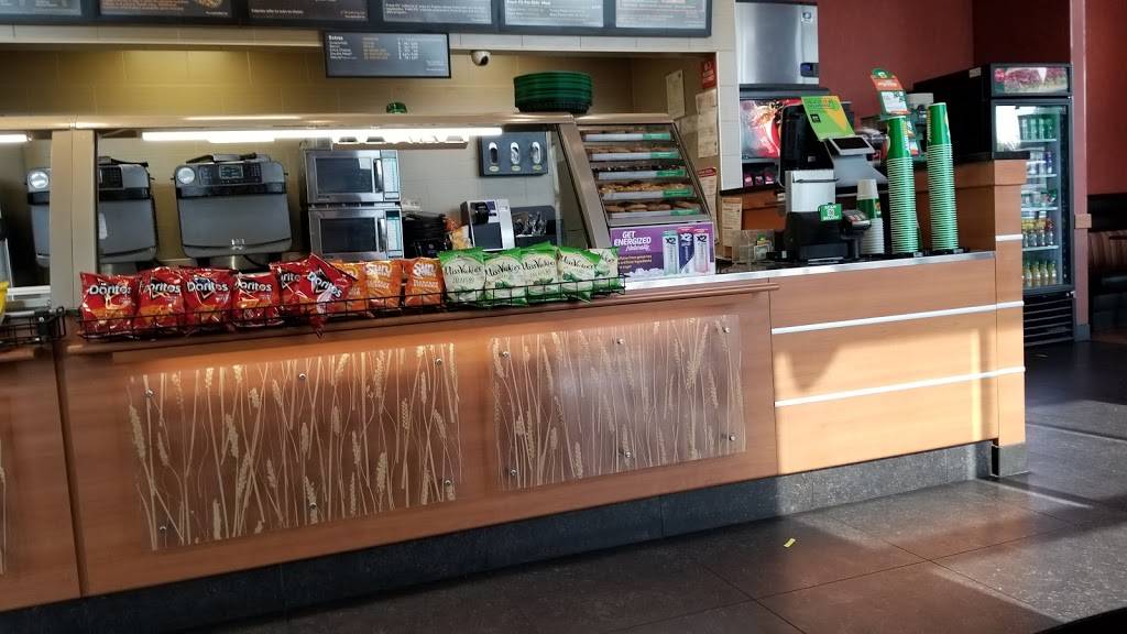 Subway | restaurant | 1900 W Vine St, Kissimmee, FL 34741, USA | 4079331483 OR +1 407-933-1483