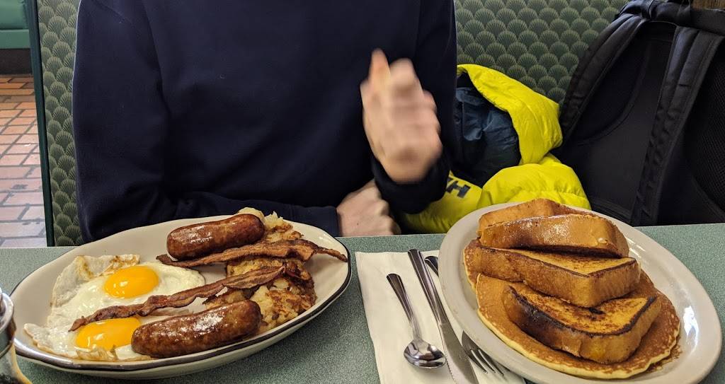 George & Sons Restaurant | restaurant | 160 Fairview Ave # 170, Hudson, NY 12534, USA | 5188283116 OR +1 518-828-3116