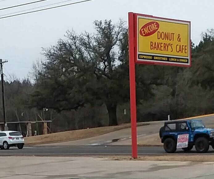 Encore Donuts | restaurant | 1301 W Tyler St, Gilmer, TX 75644, USA | 9036800908 OR +1 903-680-0908