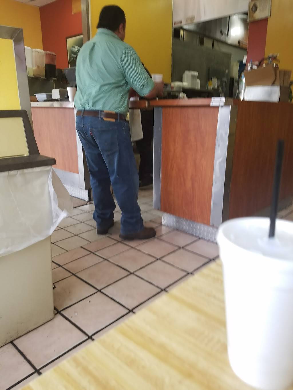 Lax Tacos | restaurant | 2701 Firestone Blvd # B, South Gate, CA 90280, USA | 3235662937 OR +1 323-566-2937