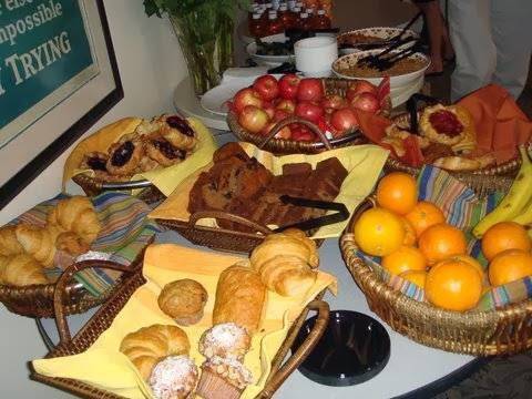 Lunch Box Chicago | restaurant | 2467 W Grand Ave, Chicago, IL 60608, USA | 3124332222 OR +1 312-433-2222