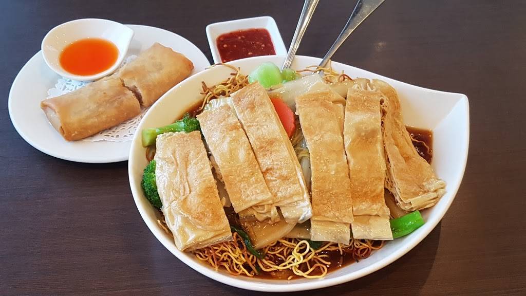 Greens Vegetarian Restaurants | restaurant | 638 Dundas St W, Toronto, ON M5T 1H8, Canada | 4166033337 OR +1 416-603-3337