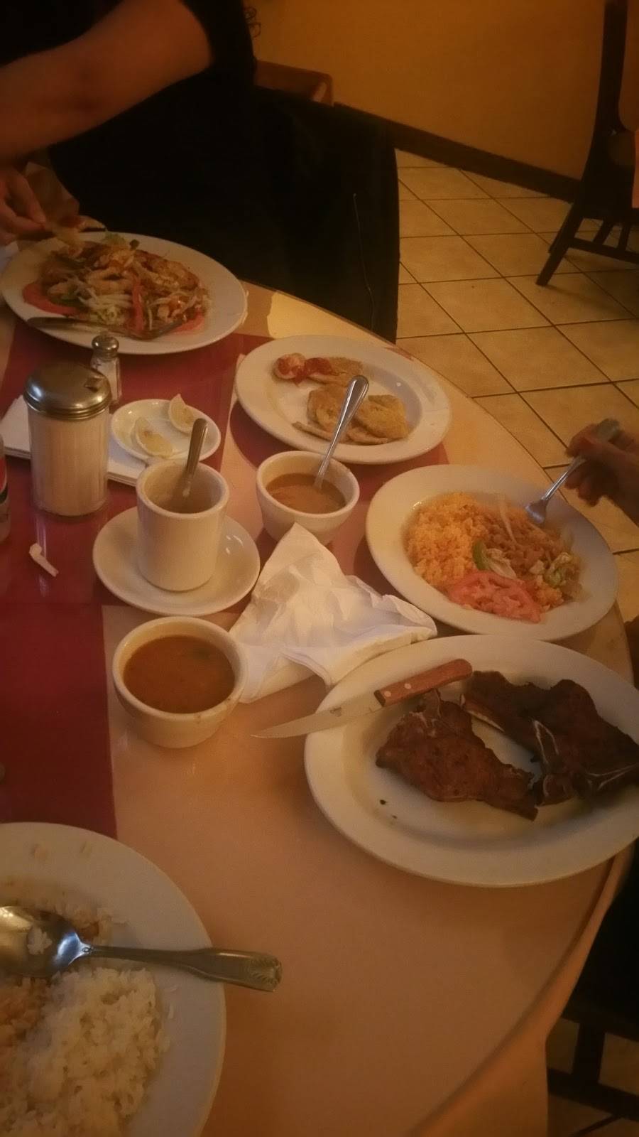 El Yayo Nuevo | restaurant | 5823 4th Ave, Brooklyn, NY 11220, USA | 7184925634 OR +1 718-492-5634