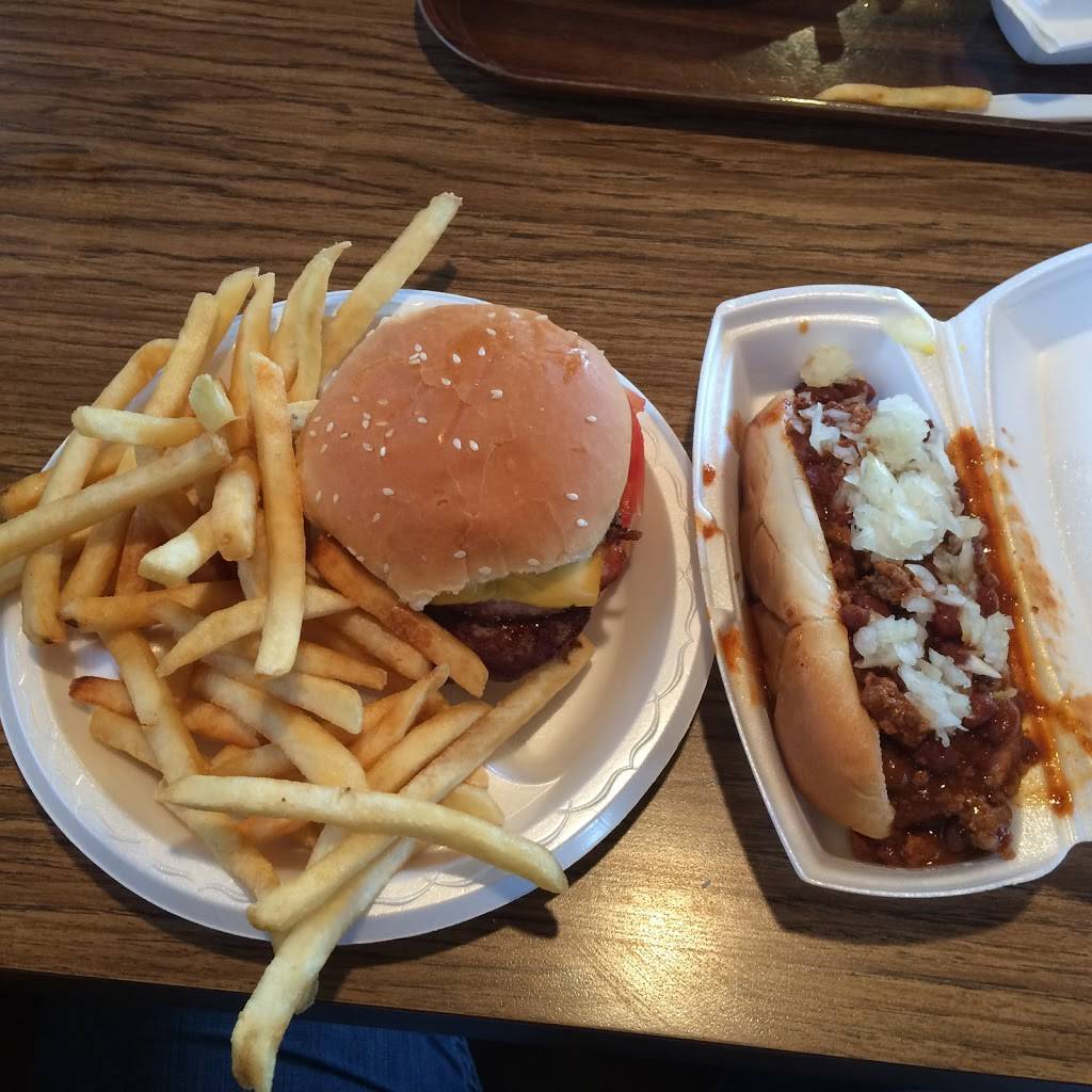 Petes Drive-In | restaurant | 1009 E Pearce Blvd, Wentzville, MO 63385, USA | 6363276992 OR +1 636-327-6992