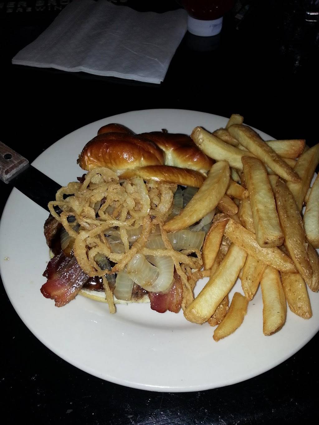 Bennigans | restaurant | 405 N Midland Ave, Saddle Brook, NJ 07663, USA | 2017966465 OR +1 201-796-6465