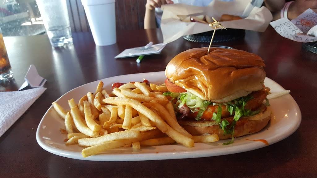 Buffalo Wings & Rings | restaurant | 1901 Town Centre Dr, Round Rock, TX 78664, USA | 5123109464 OR +1 512-310-9464