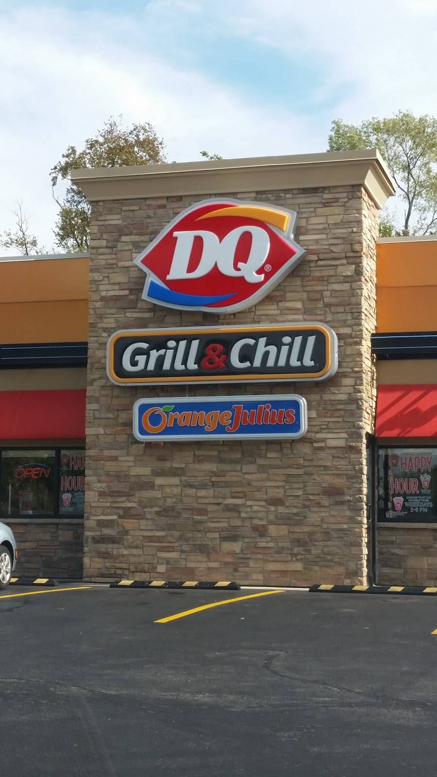 Dairy Queen Grill & Chill | restaurant | 821 Brittain Rd, Akron, OH 44305, USA | 3307949119 OR +1 330-794-9119