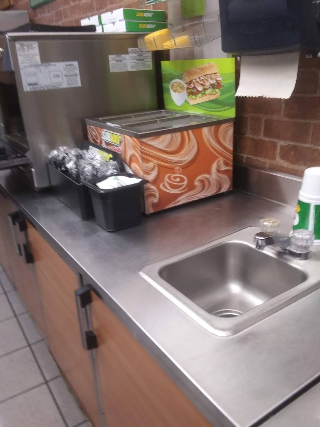 Subway | restaurant | 2001 N Eastman Rd, Longview, TX 75601, USA | 9032348458 OR +1 903-234-8458