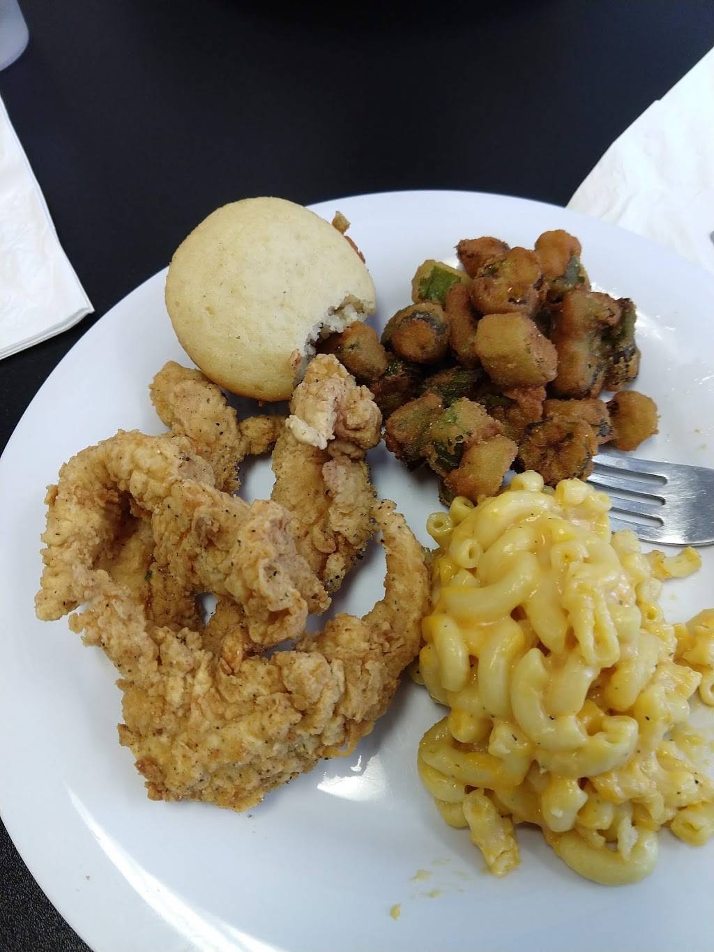 Maes Southern Cafe | restaurant | 4419 US-43 #5, Northport, AL 35473, USA | 2057105488 OR +1 205-710-5488