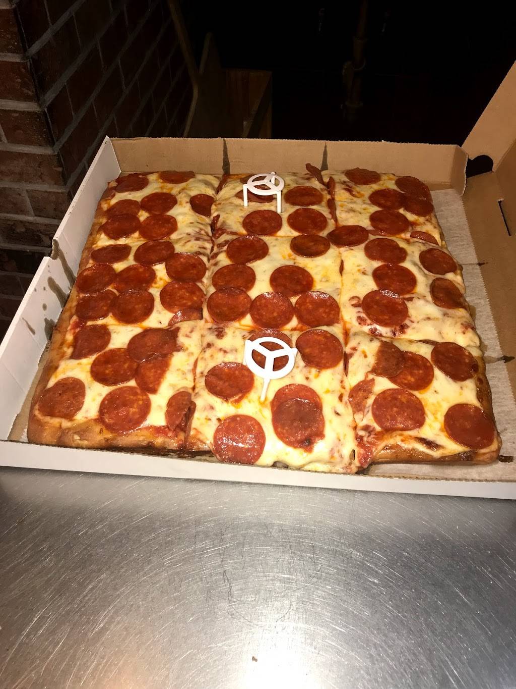 Mia Pizzeria | restaurant | 2136 Williamsbridge Rd, Bronx, NY 10461, USA | 7189753800 OR +1 718-975-3800