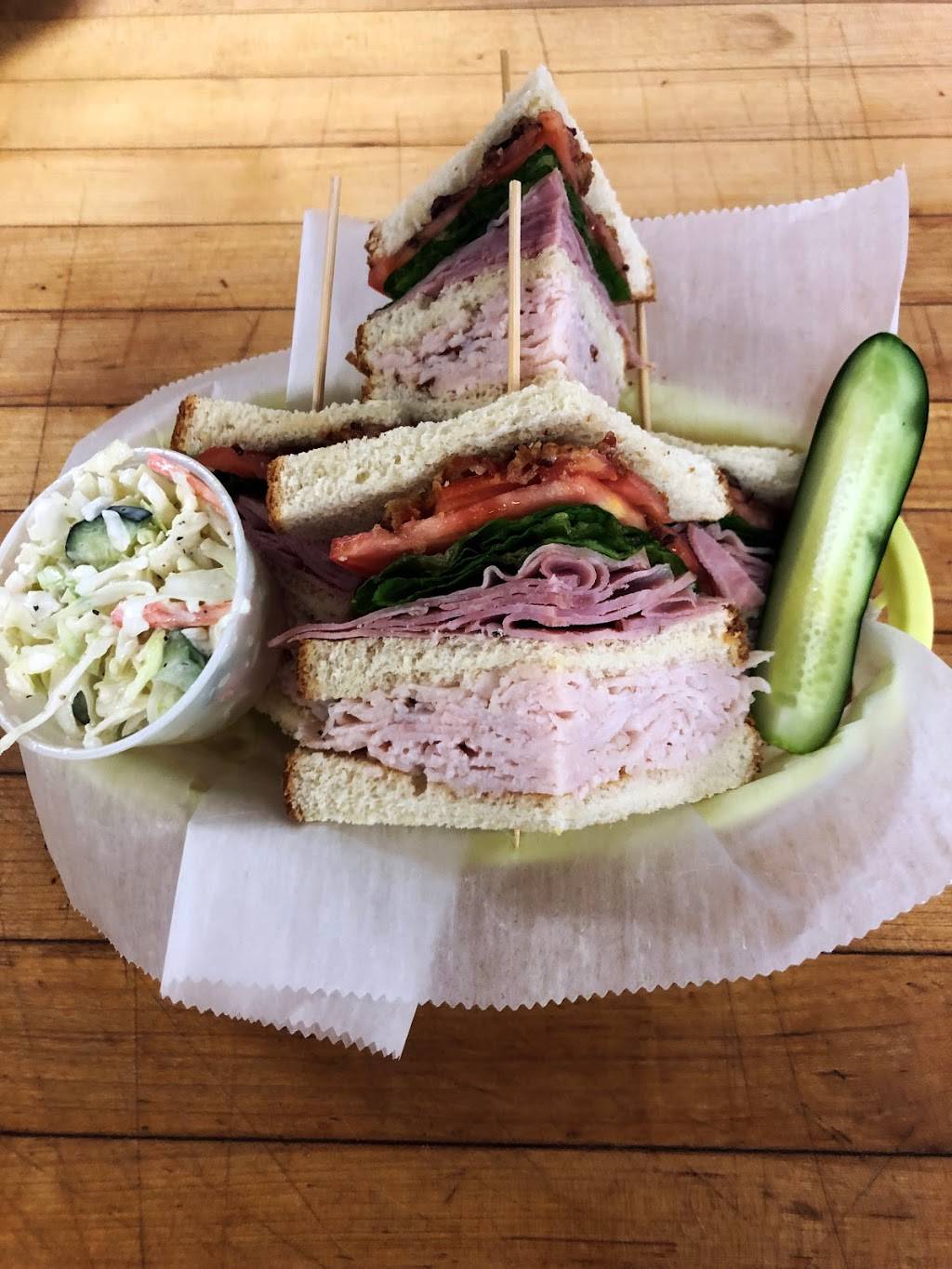 Lorees Kitchen and Catering | bakery | 4 Elizabeth St, Bethel, CT 06801, USA | 2037480852 OR +1 203-748-0852