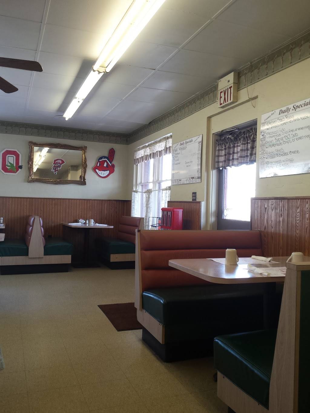 Chelsas Country Kitchen | restaurant | 313 Dewey Ave, Cambridge, OH 43725, USA | 7404219853 OR +1 740-421-9853