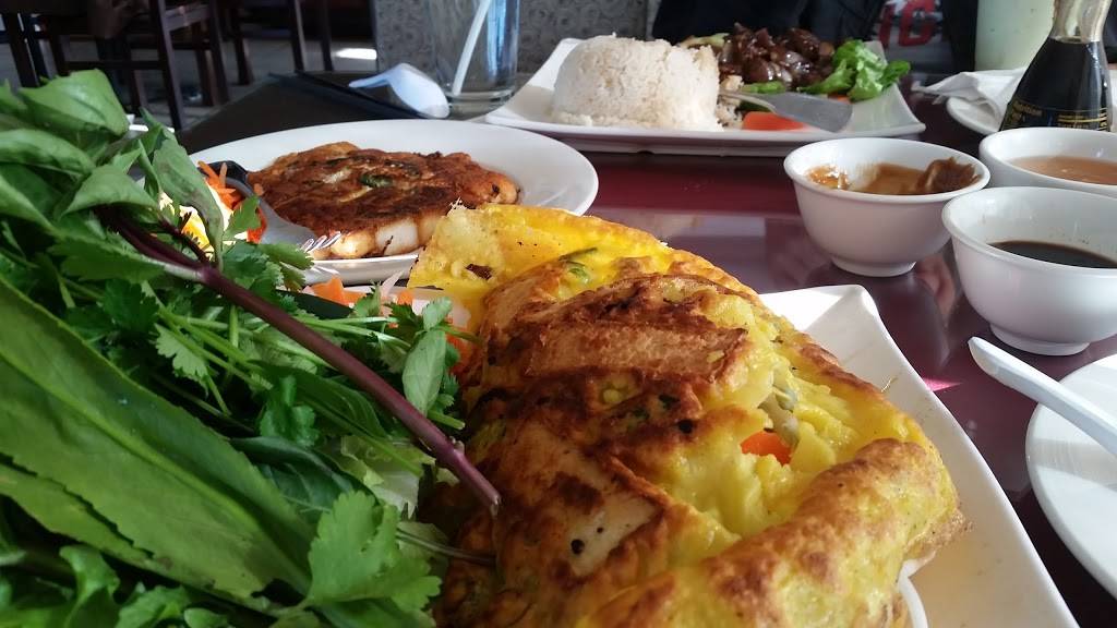 Nam Phuong Restaurant | restaurant | 4051 Buford Hwy NE, Atlanta, GA 30345, USA | 4046332400 OR +1 404-633-2400