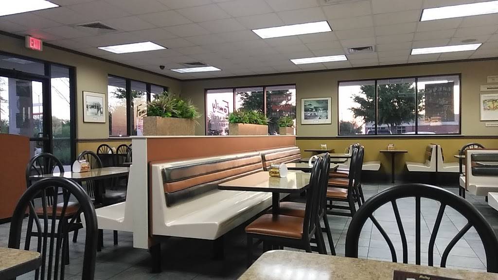 Whataburger | restaurant | 3320 E Broad St, Mansfield, TX 76063, USA | 6825181244 OR +1 682-518-1244