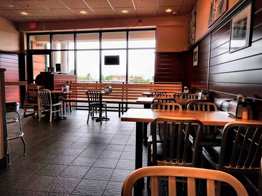 Wayback Burgers | restaurant | 7690 Voice of America Centre Dr, West Chester Township, OH 45069, USA | 5138471597 OR +1 513-847-1597