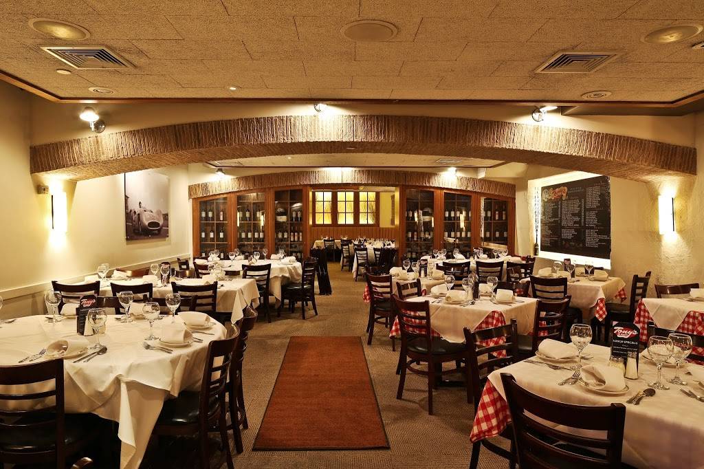 Tonys Di Napoli | restaurant | 1081 3rd Ave, New York, NY 10065, USA | 2128886333 OR +1 212-888-6333