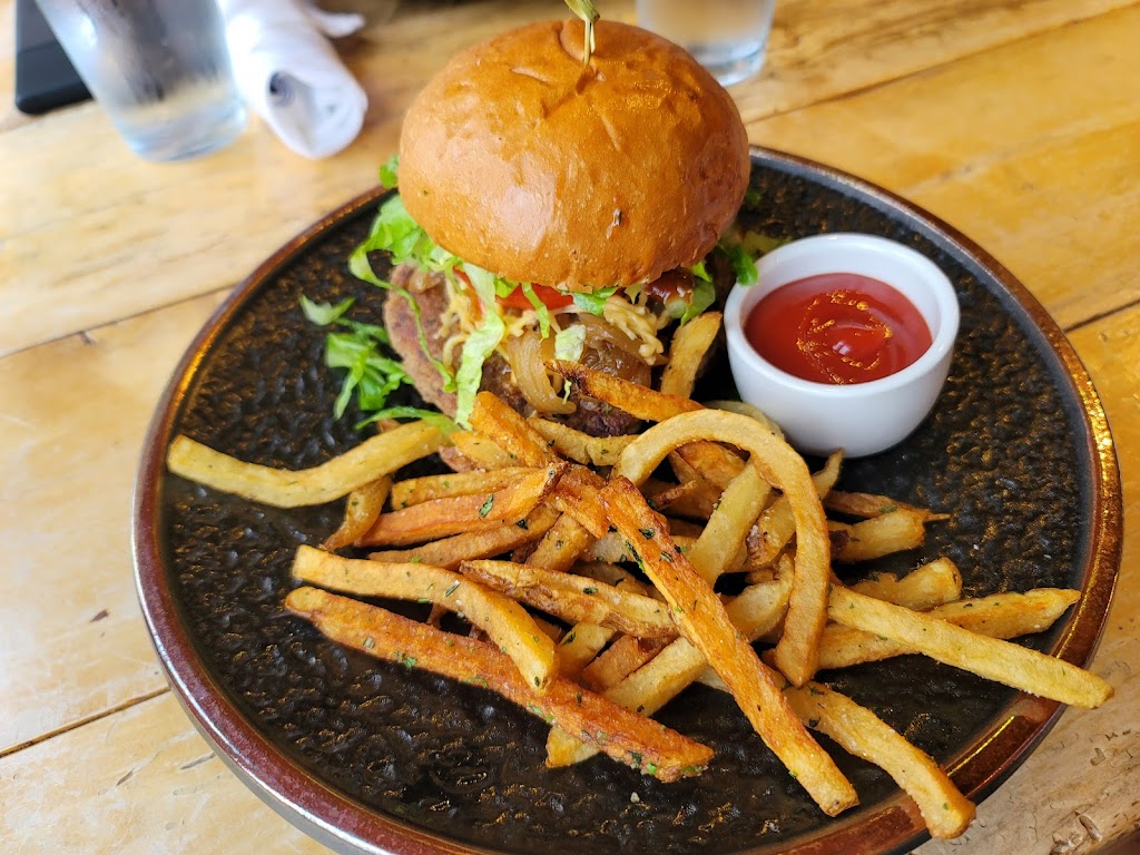 Subourbon Southern Kitchen and Spirits | restaurant | 2234 W Dublin Granville Rd, Columbus, OH 43085, USA | 6145050773 OR +1 614-505-0773