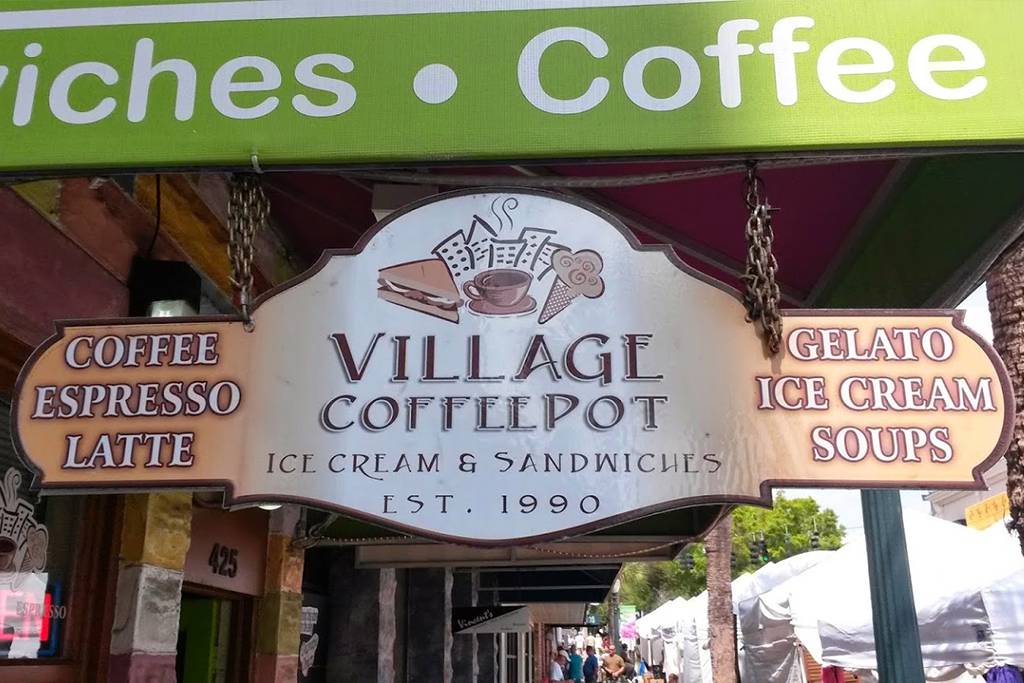 Village Coffee Pot of Mount Dora | bakery | 425 N Donnelly St, Mt Dora, FL 32757, USA | 3523833334 OR +1 352-383-3334