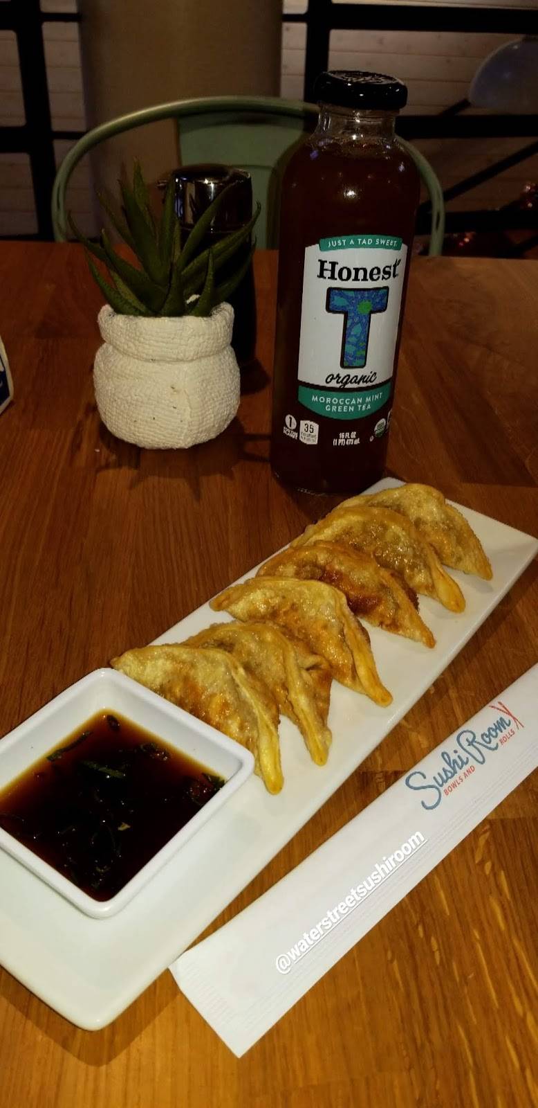 Water Street Sushi Room | restaurant | 309 N Water St # B, Corpus Christi, TX 78401, USA | 3615610190 OR +1 361-561-0190