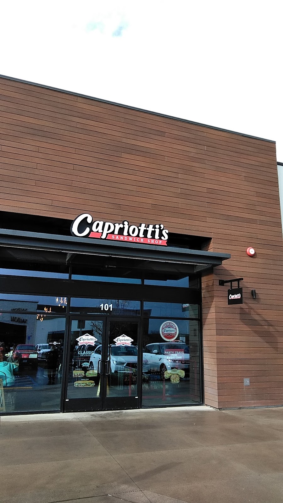 Capriottis Sandwich Shop | restaurant | 2888 E Shepherd Ave Ste 101, Fresno, CA 93720, USA | 5593218014 OR +1 559-321-8014