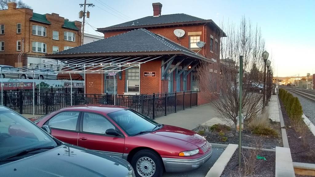 JGs Tarentum Station Grille | restaurant | 101 Station Dr, Tarentum, PA 15084, USA | 7242263301 OR +1 724-226-3301