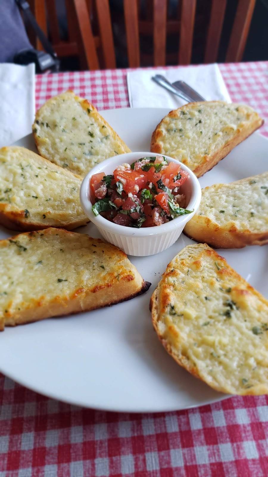 Johnnies NY Pizza | meal delivery | 10251 Santa Monica Blvd, Century City, CA 90067, USA | 3105531188 OR +1 310-553-1188