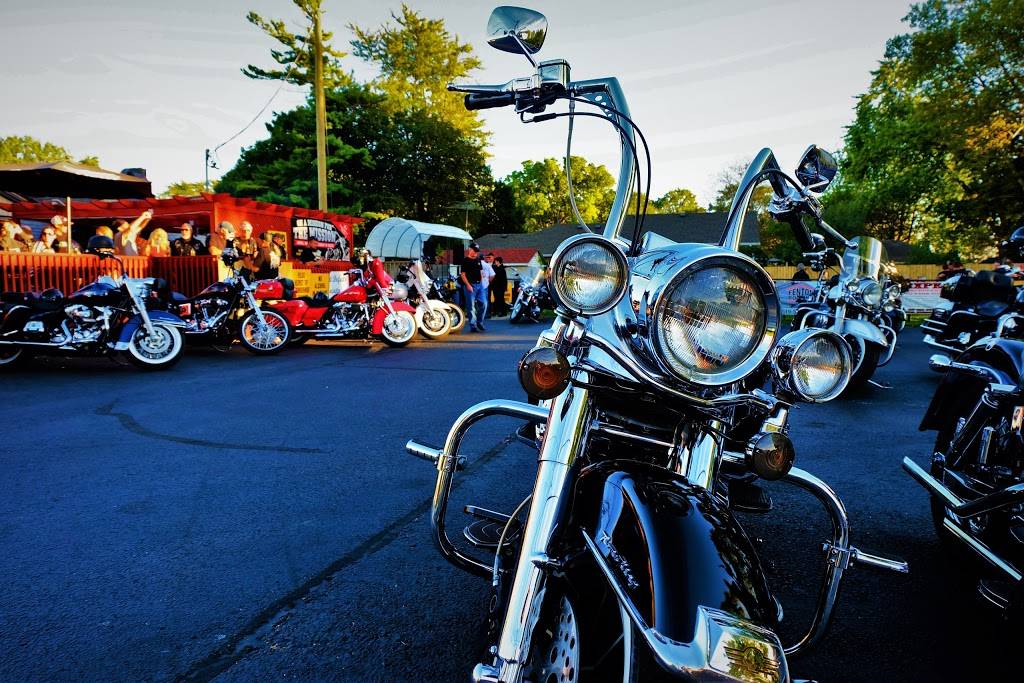 Colchester Bar & Grill | restaurant | 67 County Rd 50 W, Harrow, ON N0R 1G0, Canada | 5197386198 OR +1 519-738-6198